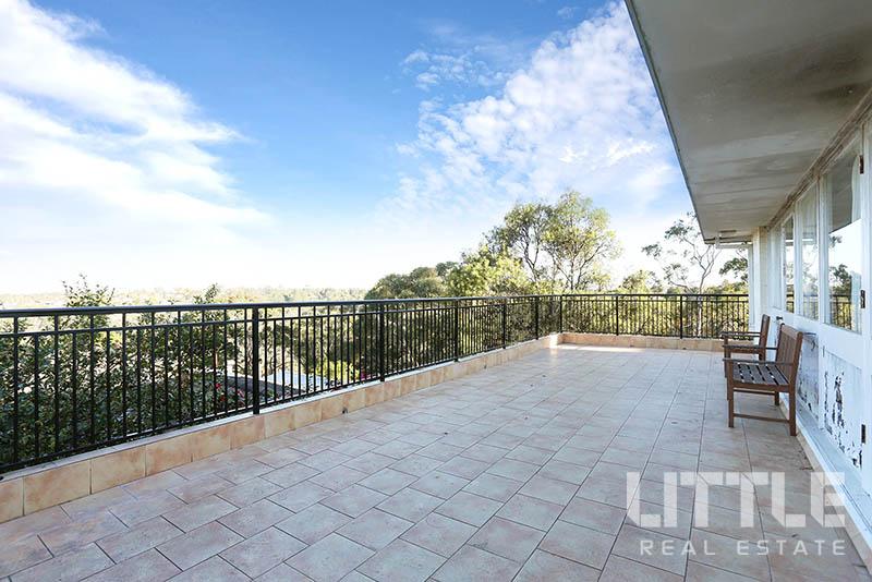 199417405__1782258338-199417405__1777614347-81183-Balcony