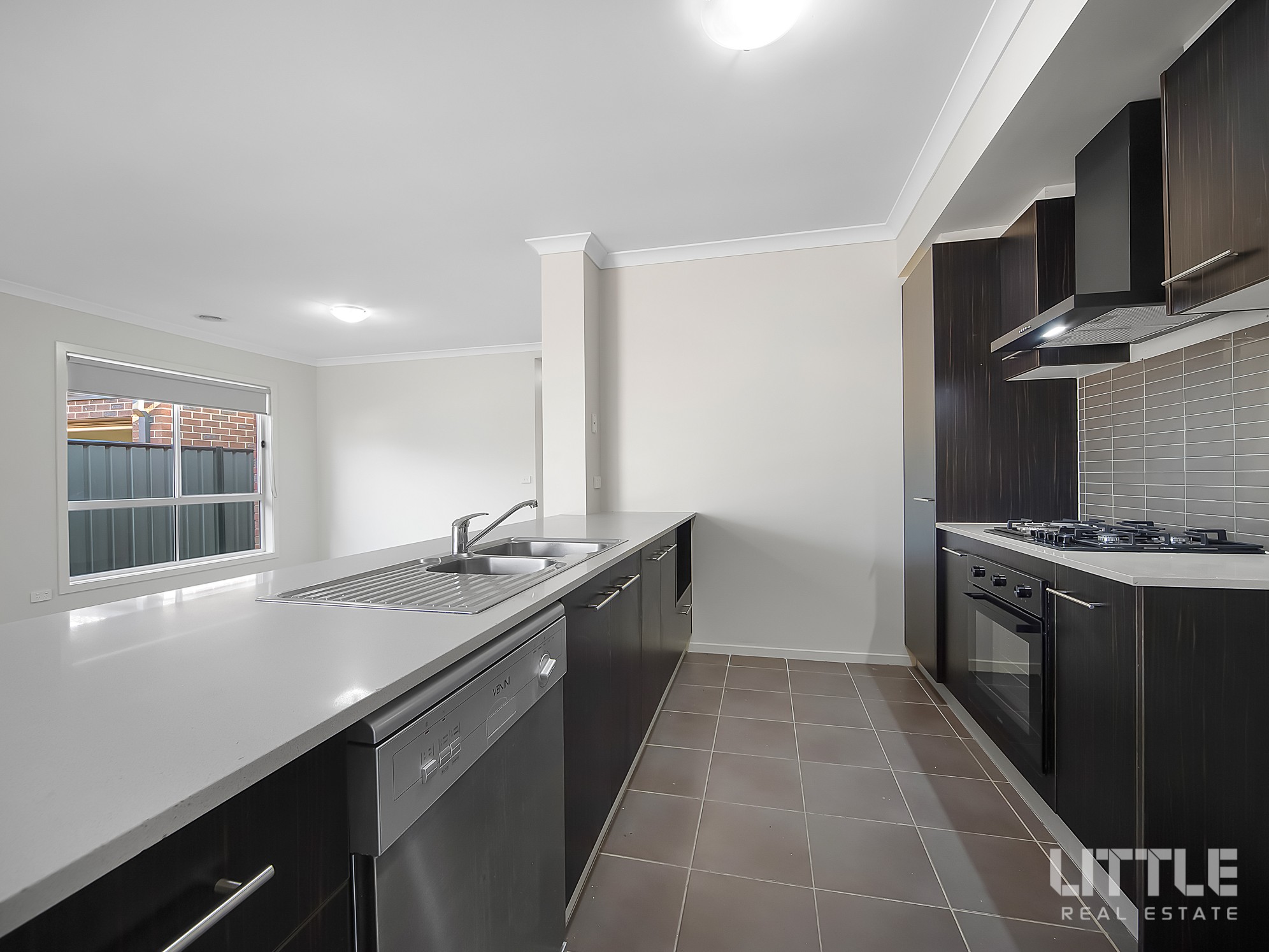 207348494__1782430392-23935-Img8396Web10Sherlockave.tarneit
