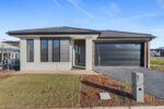18 Mechanical Road, Sunbury VIC