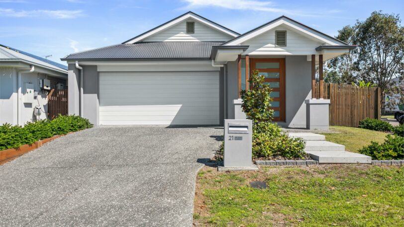21 Forest Road, Greenbank - Image 1