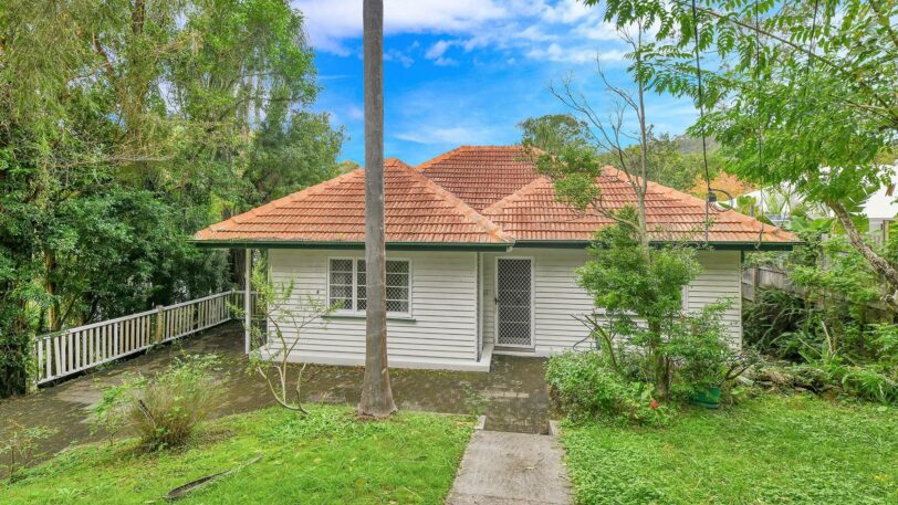 4 Glasgow Street, ASHGROVE QLD 4060, Ashgrove - Image 1