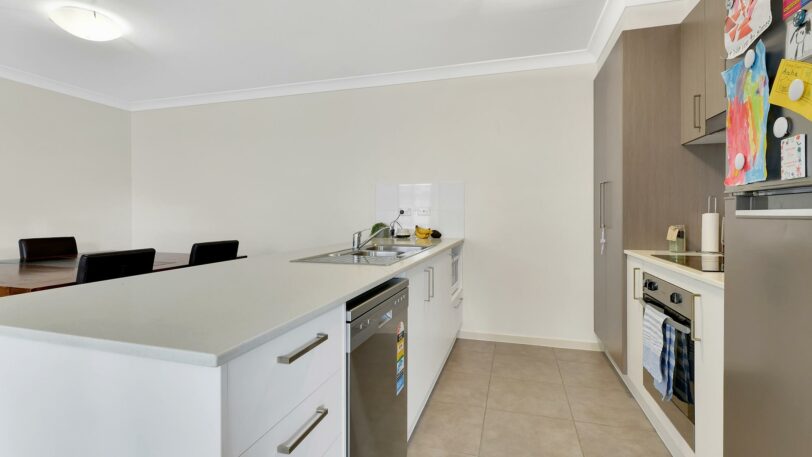 1/19 Baxter Crescent, CABOOLTURE QLD 4510, Caboolture - Thumbnail 2