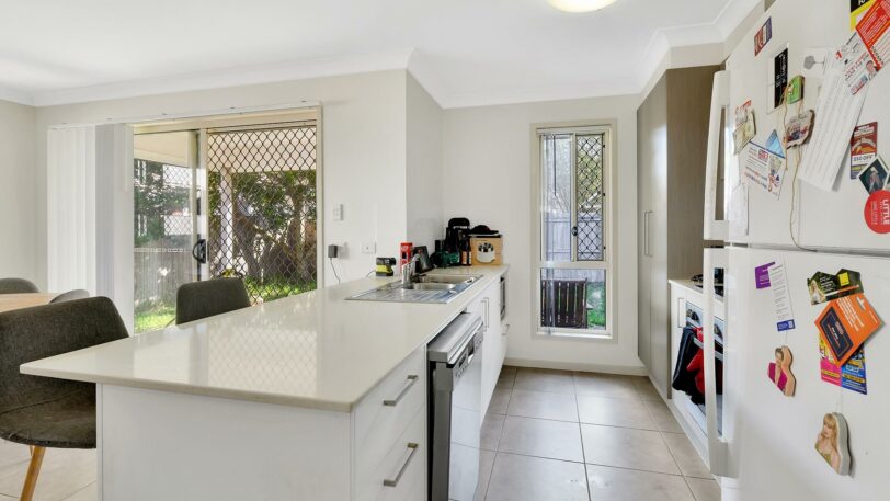 2/19 Baxter Crescent, CABOOLTURE QLD 4510, Caboolture - Thumbnail 2
