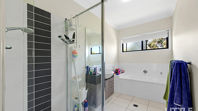 7 Gannet Place, UPPER COOMERA QLD 4209, Upper Coomera - Thumbnail 4