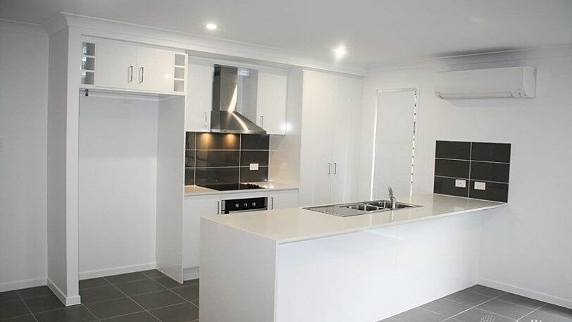 79 Vineyard Drive, GREENBANK QLD 4124, Greenbank - Thumbnail 2