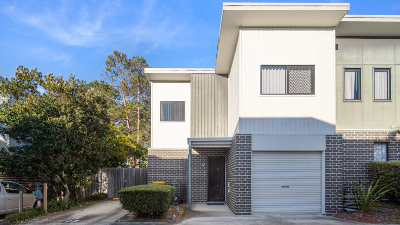 13/6 Devereaux Road, Boronia Heights - Image 1
