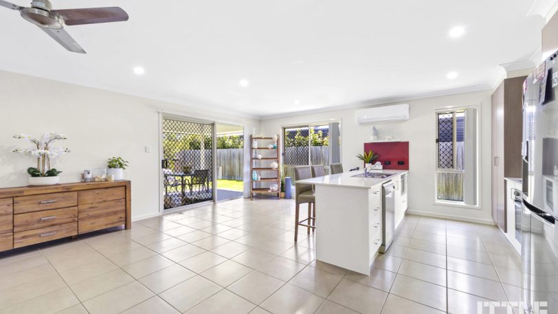 26 Birdwing Cresent, FLAGSTONE QLD 4280, Flagstone - Thumbnail 4