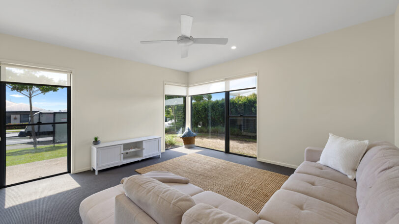 18 Muller Street, REDLAND BAY QLD 4165, Redland Bay - Thumbnail 4